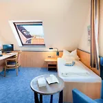 호텔 Strandburg 3*